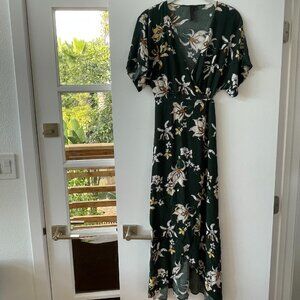 Knot Sister Green Floral‎ Maxi Wrap Dress, Short Sleeves, V-Neck, Size Small